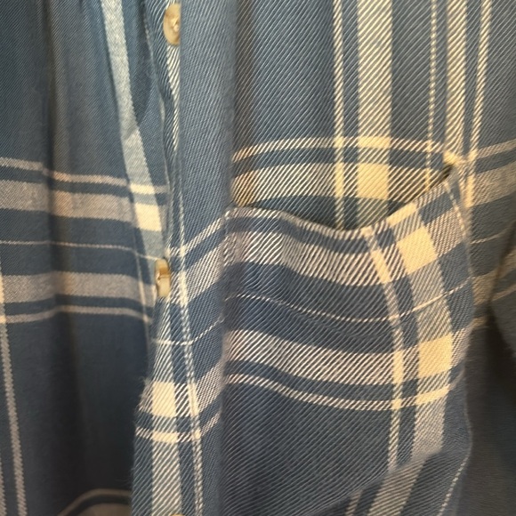 Lucky brand extra small blue cream white very soft flannel - Picture 4 of 5